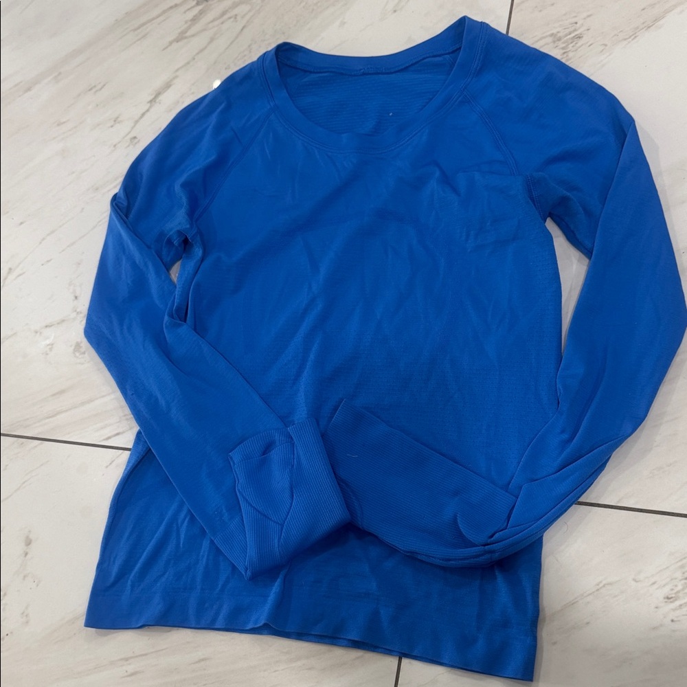 lululemon athletica Blue Long Sleeve Tee